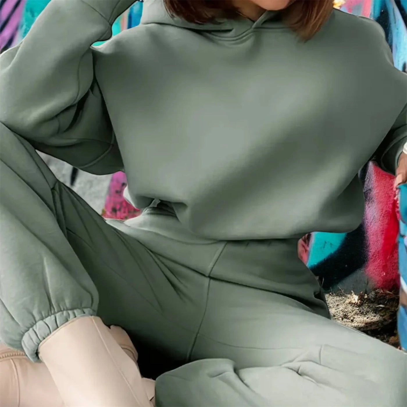 Women’s 2 piece tracksuit. Snipeclothing